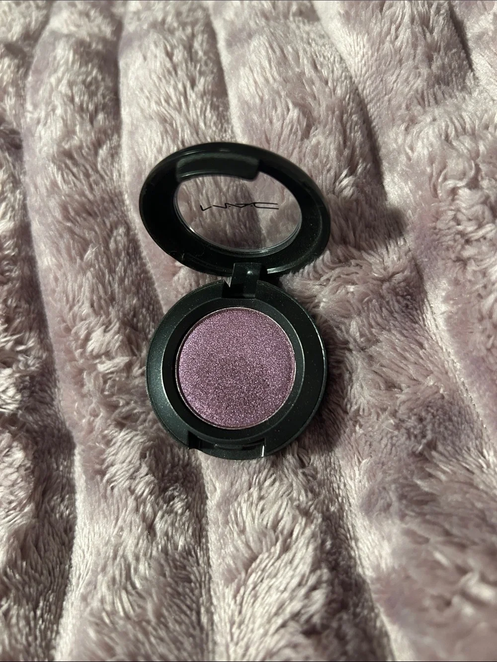 MAC Cosmetics Frost Eyeshadow Single - Nocturnelle